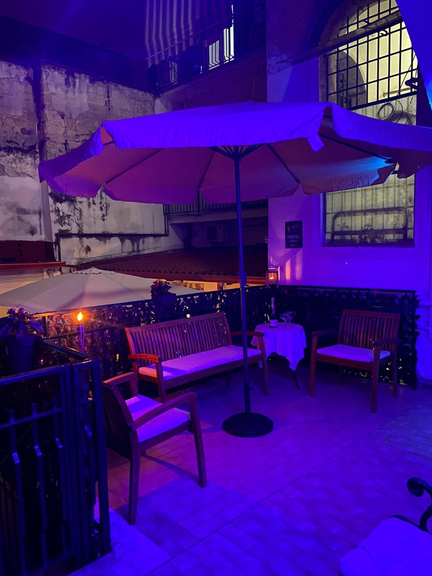 Castellano Apartment Наполи Екстериор снимка
