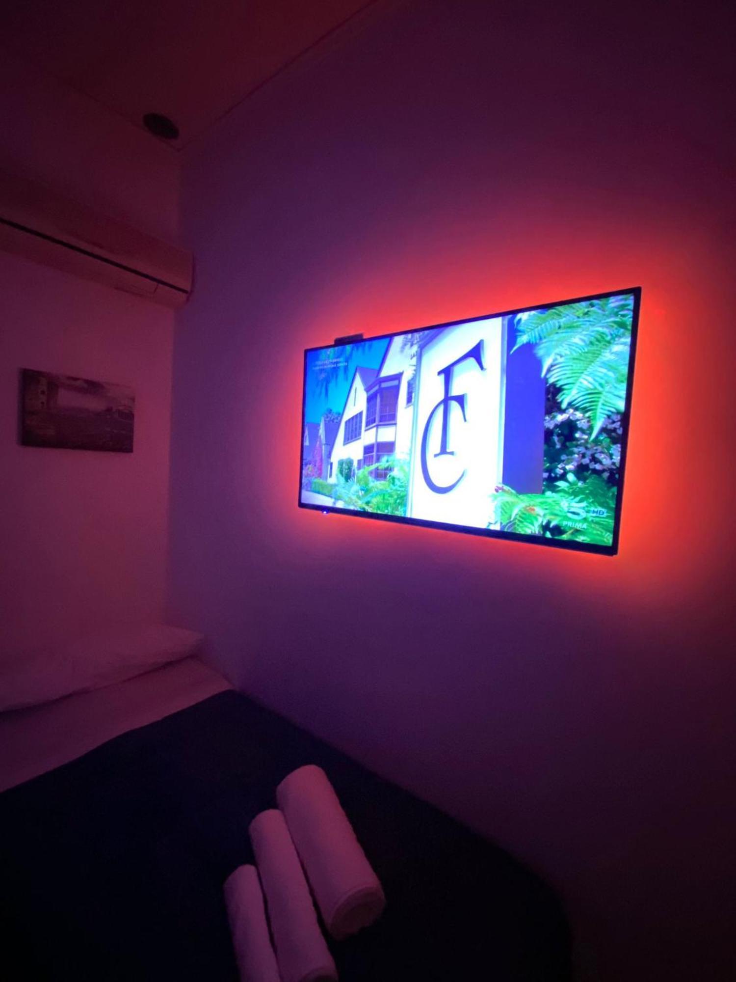 Castellano Apartment Наполи Екстериор снимка