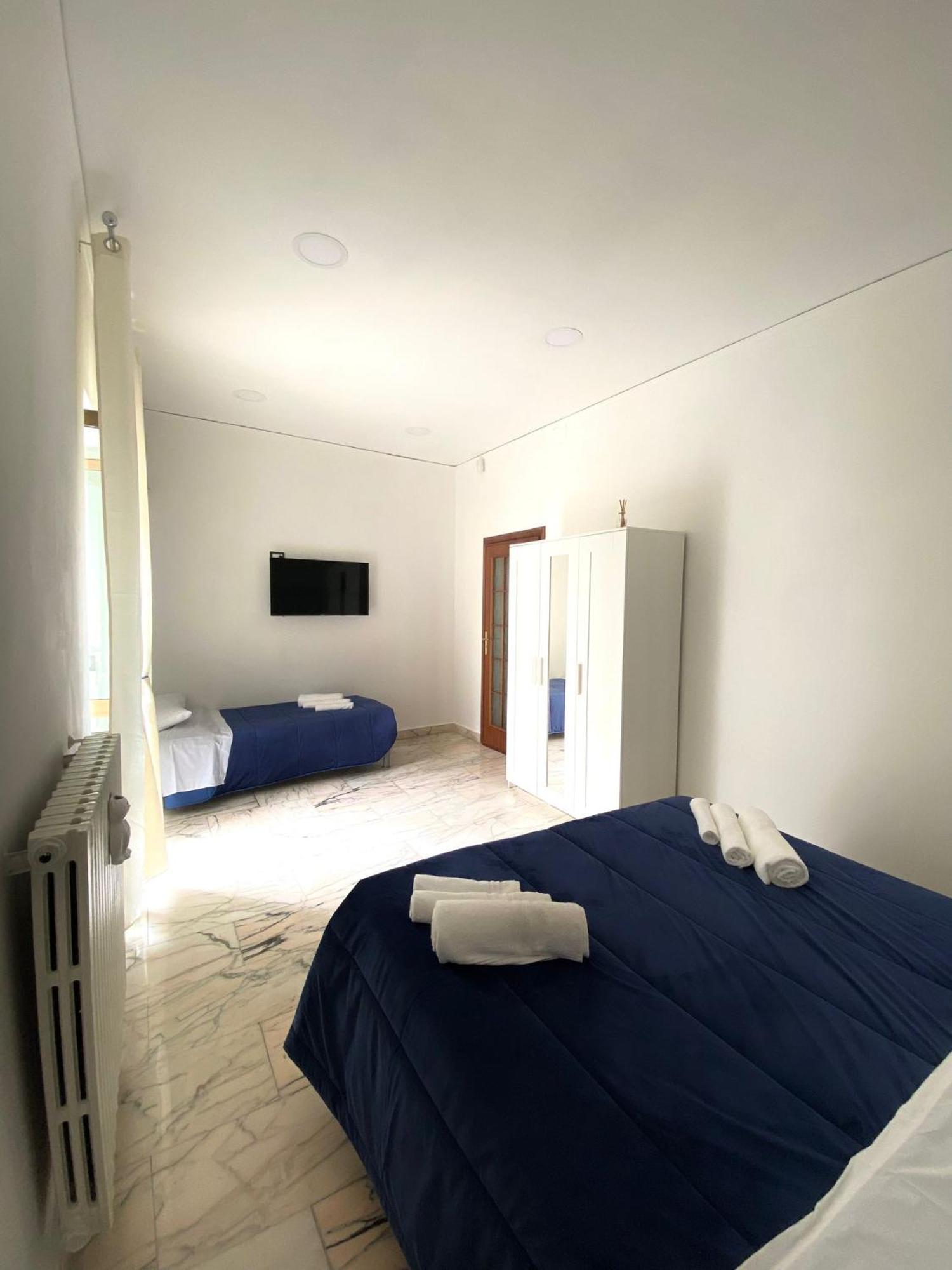 Castellano Apartment Наполи Екстериор снимка