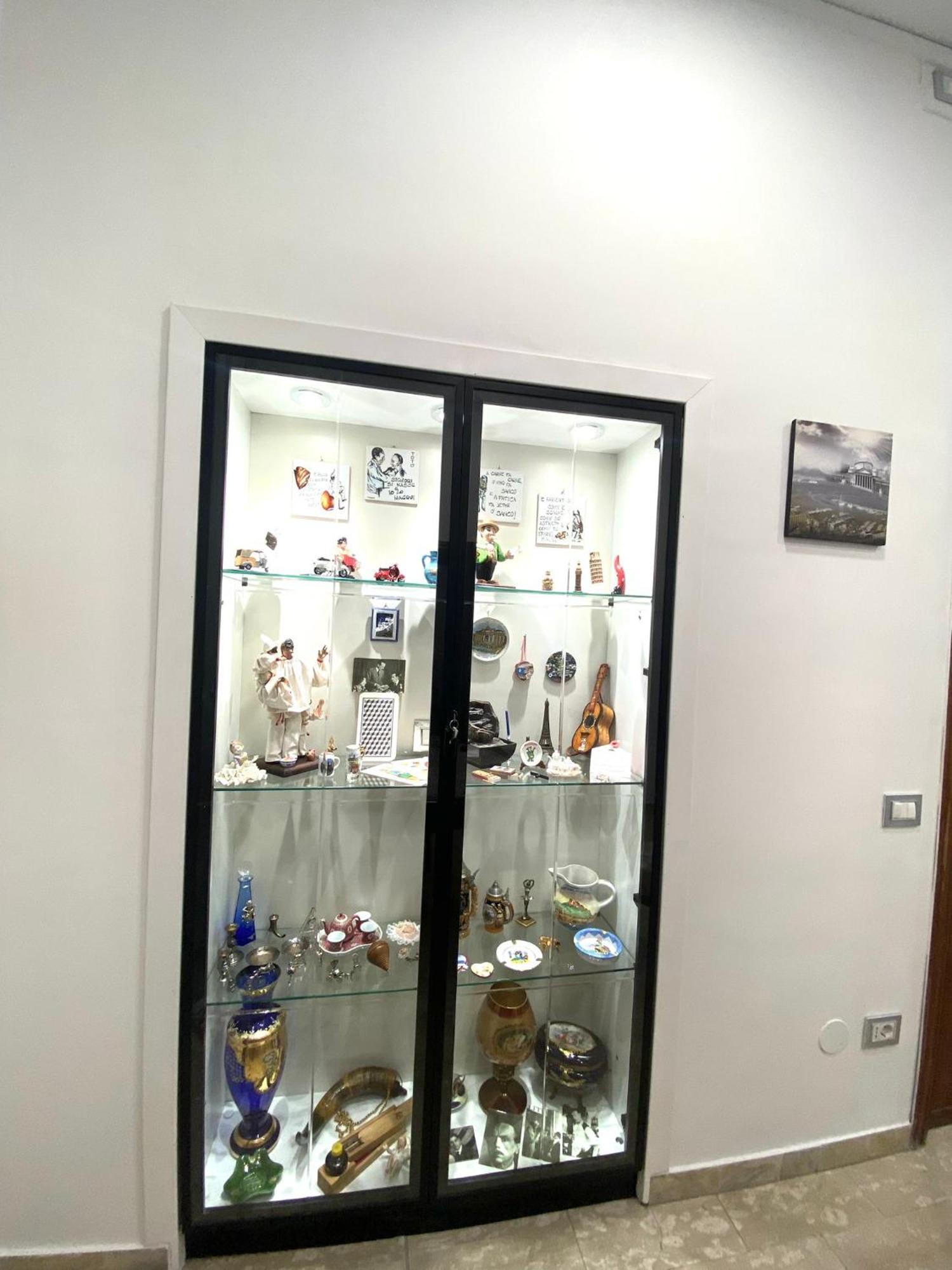 Castellano Apartment Наполи Екстериор снимка