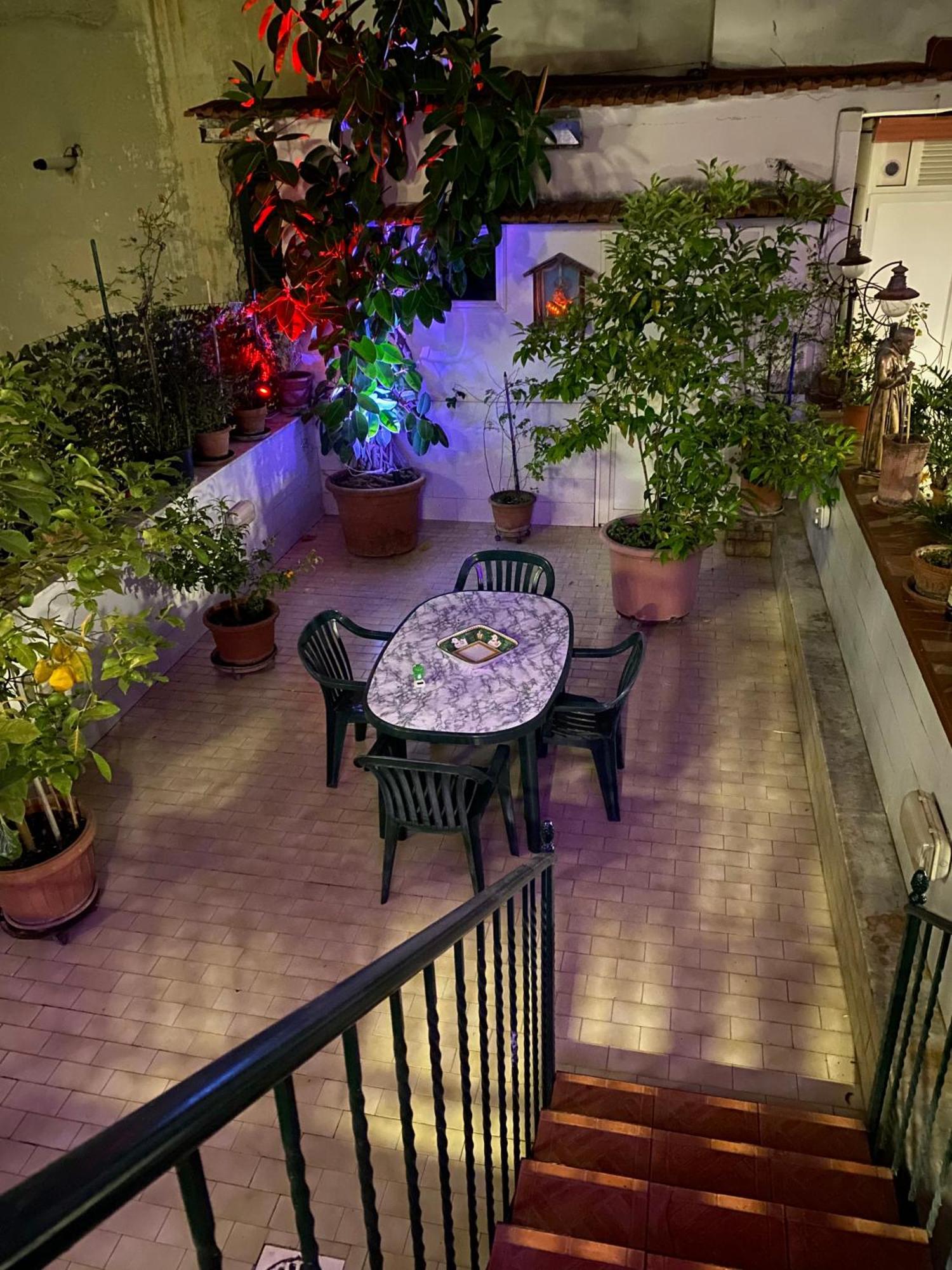 Castellano Apartment Наполи Екстериор снимка