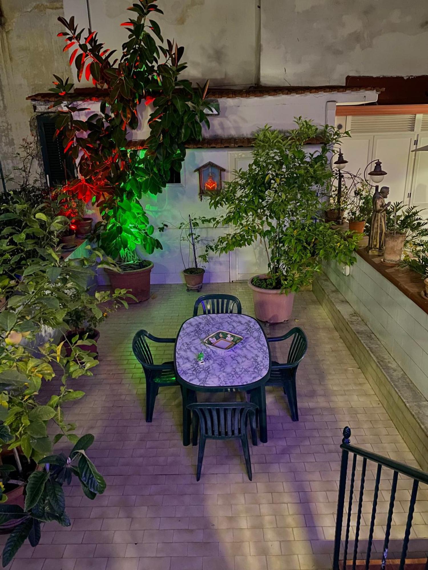 Castellano Apartment Наполи Екстериор снимка