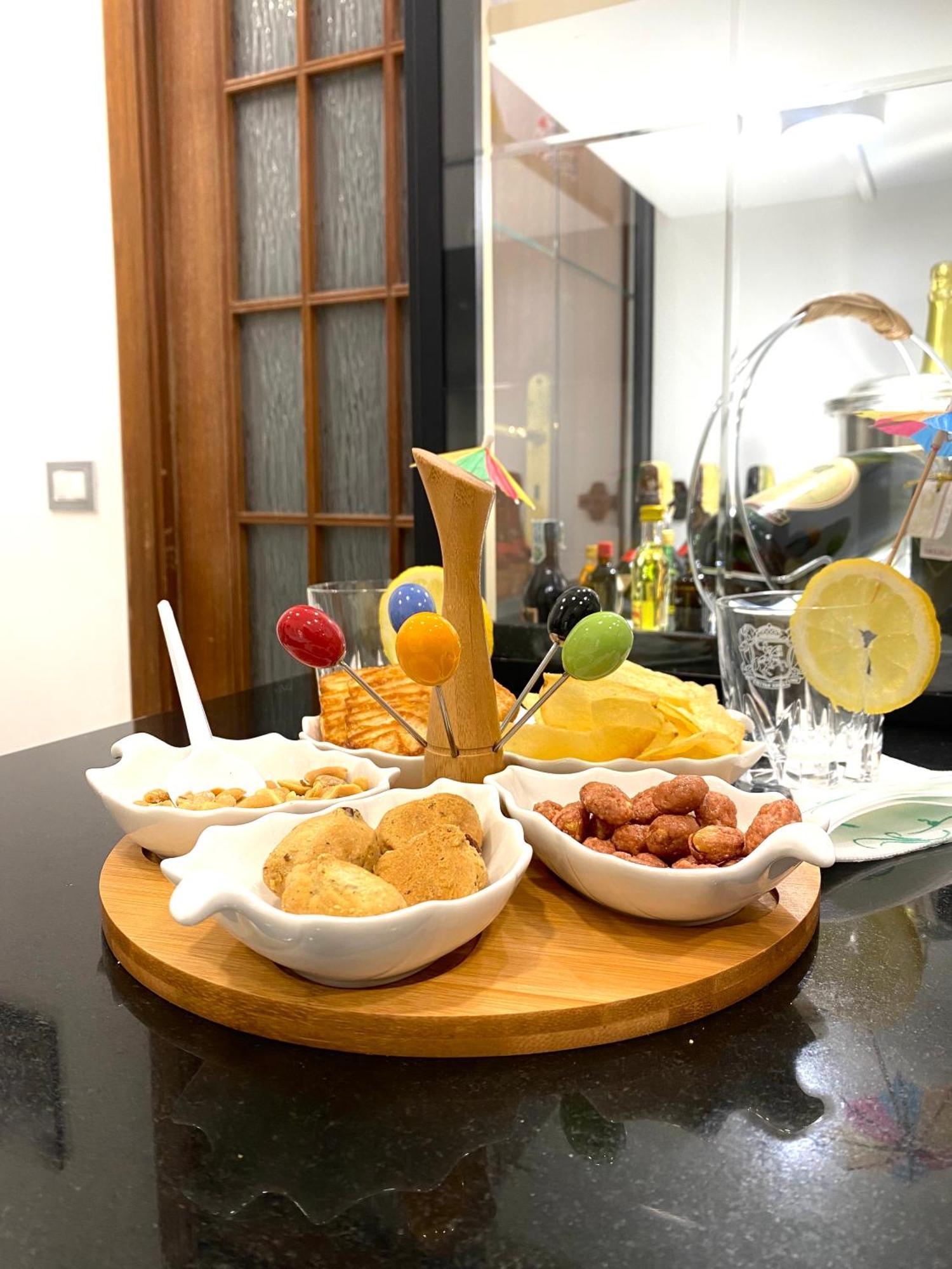 Castellano Apartment Наполи Екстериор снимка