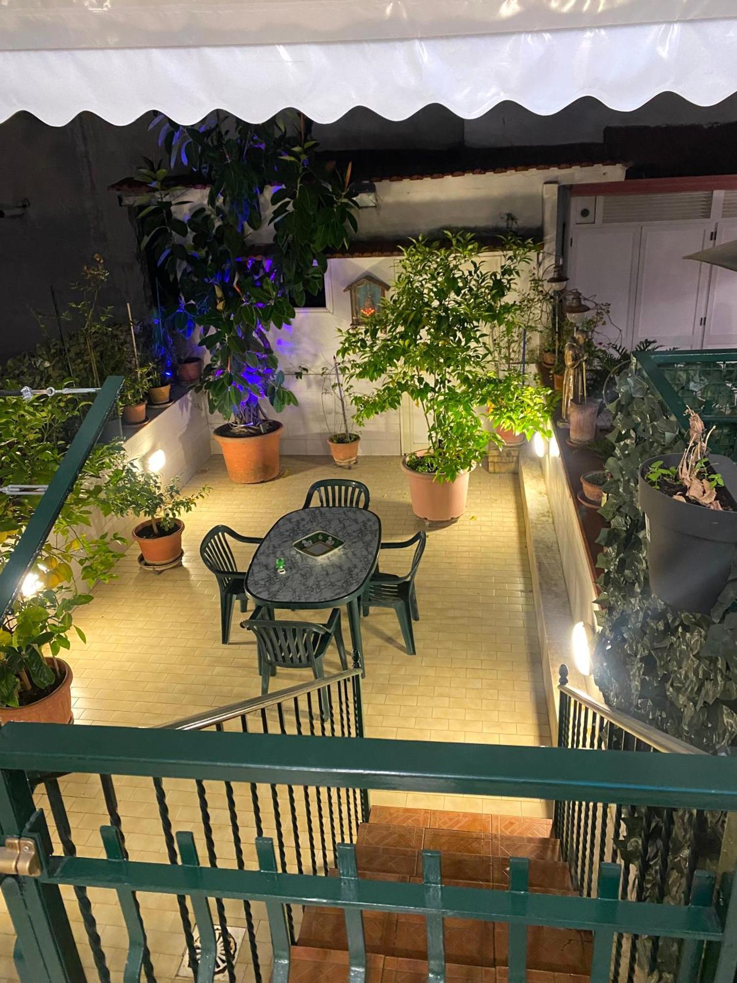 Castellano Apartment Наполи Екстериор снимка